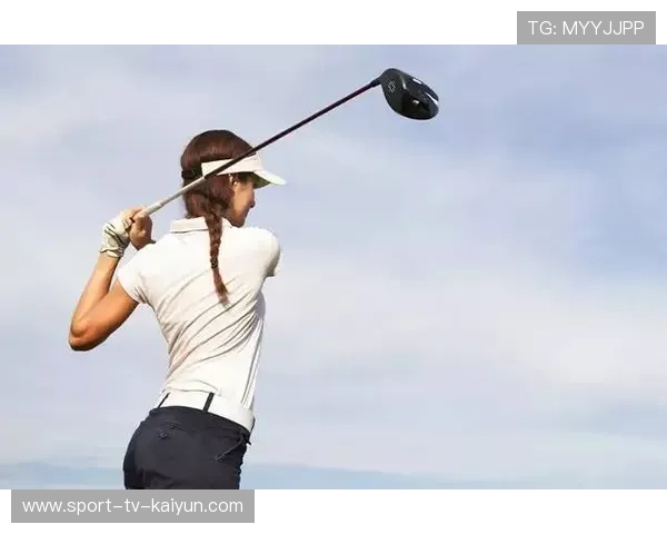 智能球拍即时数据分析，业余球员可定制训练